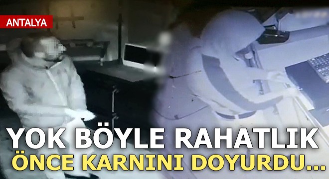 Yok böyle rahatlık! Önce karnını doyurdu...