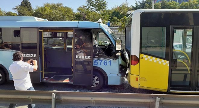 Yolcu minibüsüyle İETT otobüsü çarpıştı:4 yaralı