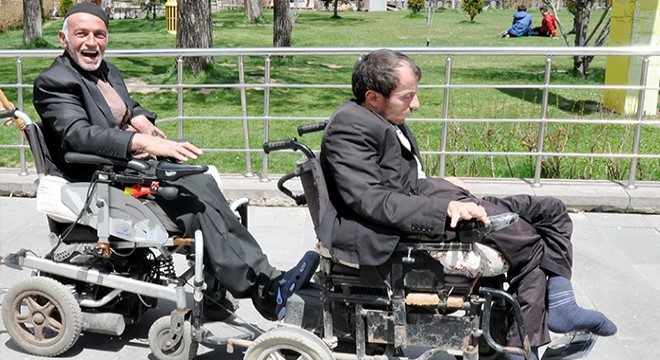 Yolda engelli dayanışması