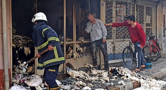 Yorgan dikim atölyesinde yangın