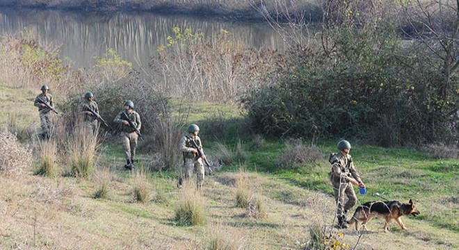 Yunanistan'a kaçmak isteyen 14 terör şüphelisi yakalandı
