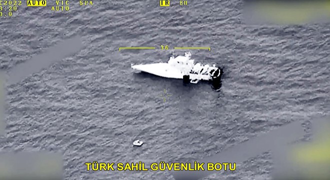 Yunanistan'ın göçmenleri ittiği anlar görüntülendi