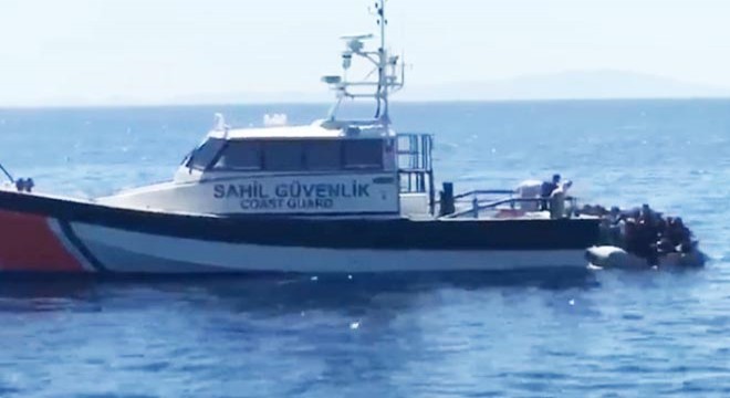 Yunanistan'ın ölüme terk ettiği 42 kaçak göçmen kurtarıldı