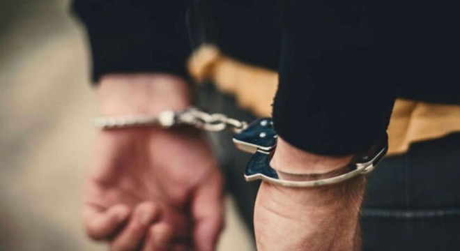 Yunanistan a kaçarken yakalanan eski hakim ve savcı tutuklandı