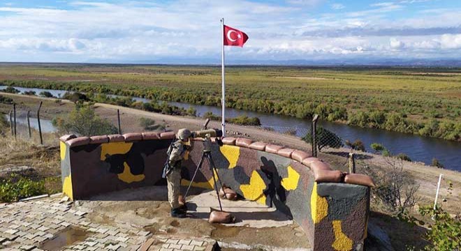 Yunanistan sınırında 2 si FETÖ mensubu 3 kişi yakalandı