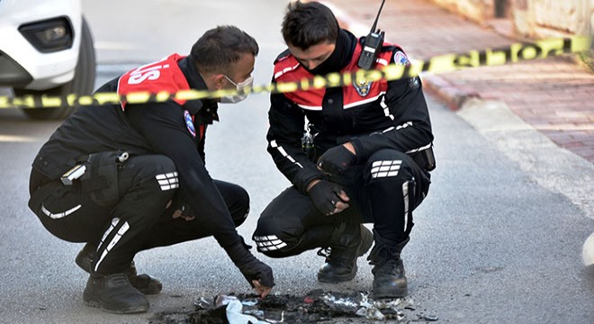 Yunus polisi üniforması ve teçhizatı yakan şüpheli aranıyor