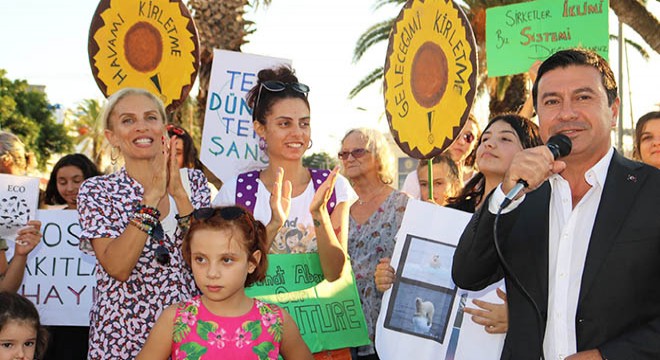 Zeynep Casalini, Bodrum'da iklim eylemine katıldı