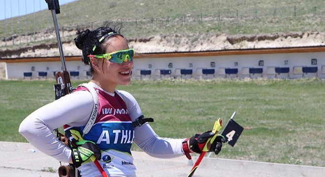 Zeynep ve Gülşah sporun 'sniper'ları