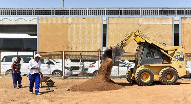 Zeytinköy'de yeni parkın yapımı sürüyor