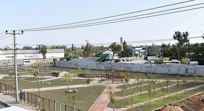 Zeytinköy'e güneş enerjisiyle aydınlanan park