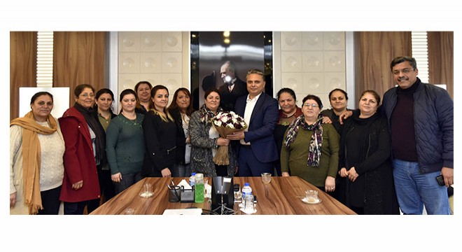 Zeytinköylü kadınlardan Başkan Uysal'a ziyaret