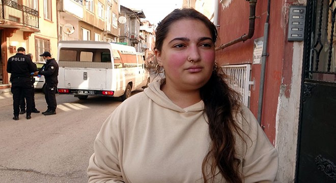 Ziyaretine gelen yakınları tarafından evinde ölü bulundu