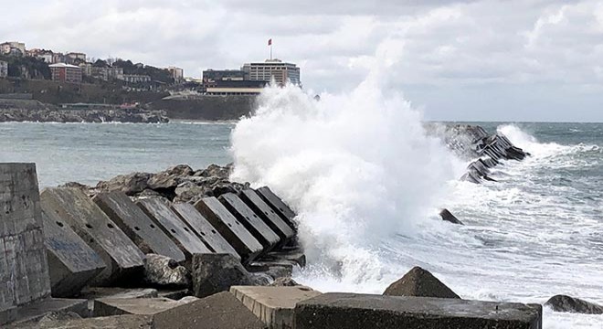 Zonguldak'ta kuvvetli rüzgar