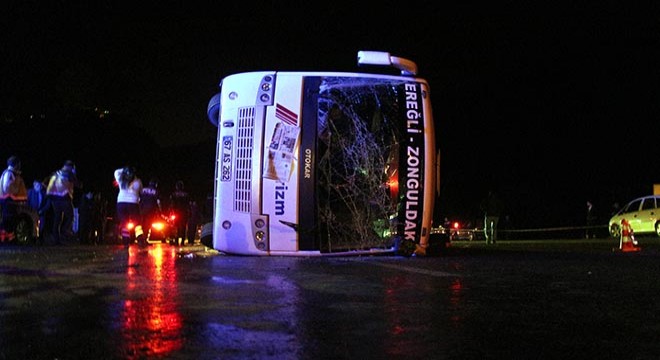 Zonguldak'ta midibüs devrildi: 1 ölü, 22 yaralı