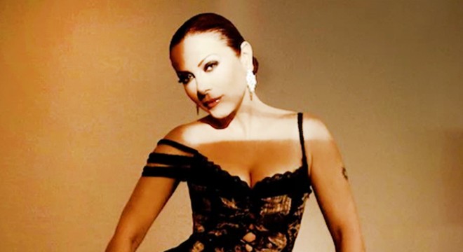 Zuhal Olcay'dan konser