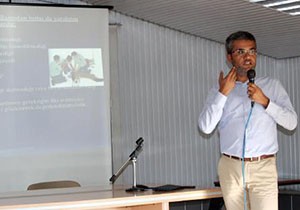 Korkuteli'de servis sürücülerine eğitim