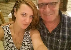 Boşandığı eşini başına çekiç vurup öldürdü