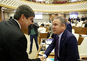 Antalya Büyükşehir Meclis'i gergin bitti