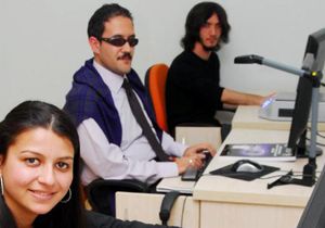 Engelli öğrenciler bu kütüphaneyi sevdi 