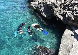 Antalya'da denizde erkek cesedi bulundu