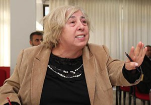 'Başka ihale mi bulamadın teyze'