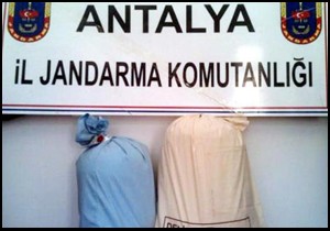 Otomobilden 9 kilo esrar çıktı