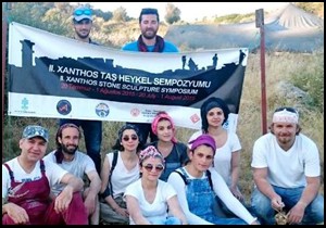 Antik kente oturma grubu