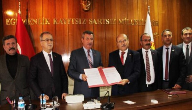 Burdur'da 109 memur için mutlu gün