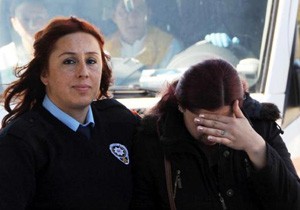Erkek arkadaşıyla tartıştı, falezlere çıktı