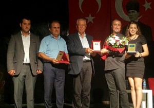 Yeşilköy'de tiyatro festivali sürüyor