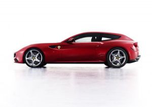 FERRARİ FF GÖRÜCÜYE ÇIKTI