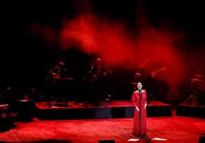 Piyano Festivali'nde Luz Casal rüzgarı
