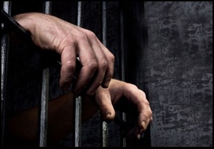 14 yıl hapsi duyunca firara kalkıştı