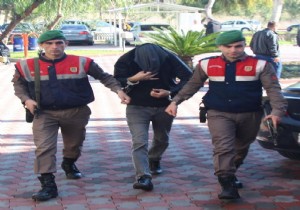 Cezaevi firarisi Kemer'de yakalandı