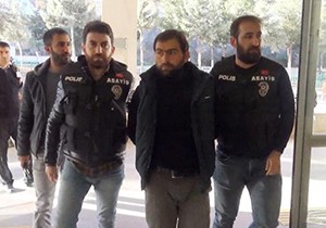 Firari cinayet şüphelisi, yolcu minibüsünde yakalandı