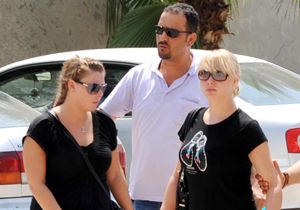 İnternetten 'Siparişle fuhuş' çetesine darbe