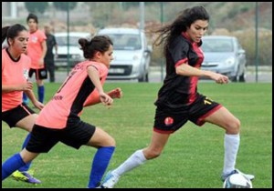Antalya'da futbolcuydu şöhreti yakaladı
