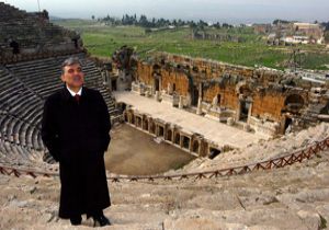 Cumhurbaşkanı Gül Pamukkale'yi gezdi