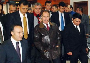 Sevgi, barış, dostluk mesajı verdi