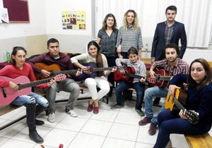 Halk eğitimden gitar kursu