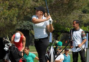 Golf şampiyonası devam ediyor