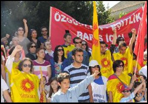 Toplantı ve gösteri yürüyüş yerlerine yeni düzenleme