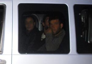 Korsan gösteriye dört tutuklama