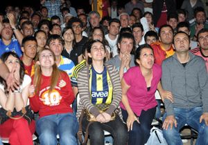 GS'nin şampiyonluğunu Antalya böyle kutladı