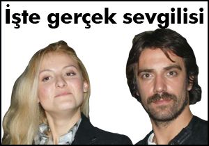 Gülali sevgilisi ile başbaşa
