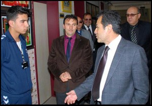 Gülay'dan spor lisesine ziyaret