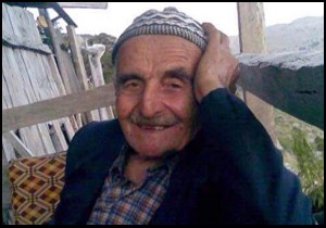 Yaşlı adam, evindeki yangında can verdi