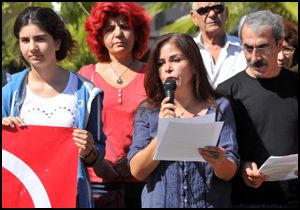 Antalya’da ‘Savaşa Hayır’ imza kampanyası