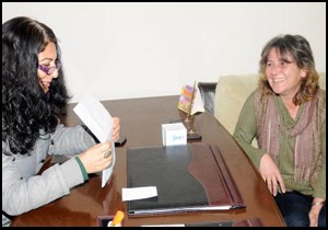 'Kırmızı fularlı kız'ın annesi HDP'den aday adayı