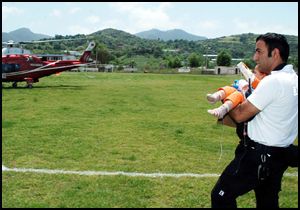 Ambulans helikopter Hasret için havalandı